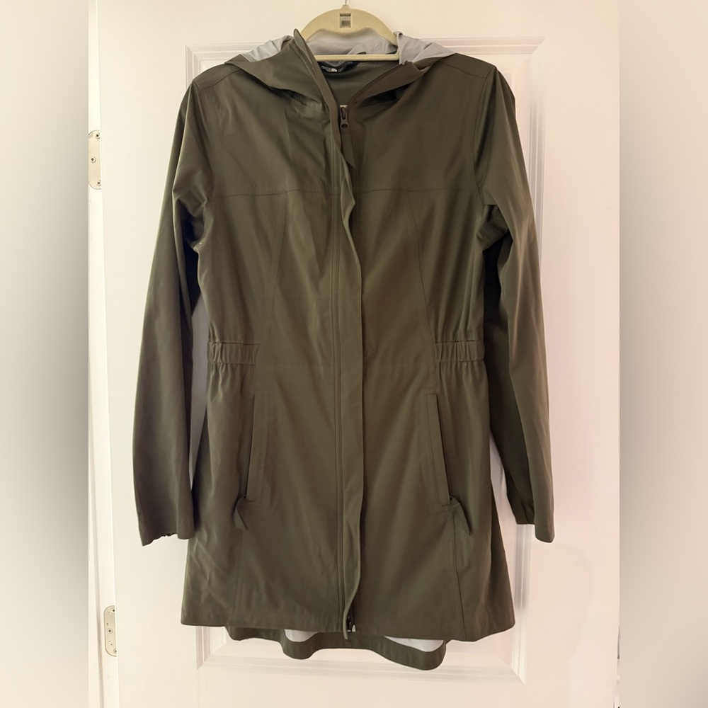 North Face women’s raincoat - olive green / size S
